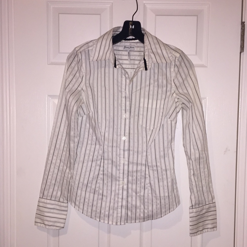 ✨🆕Vintage Guess ✨long sleeve dress shirt✨
